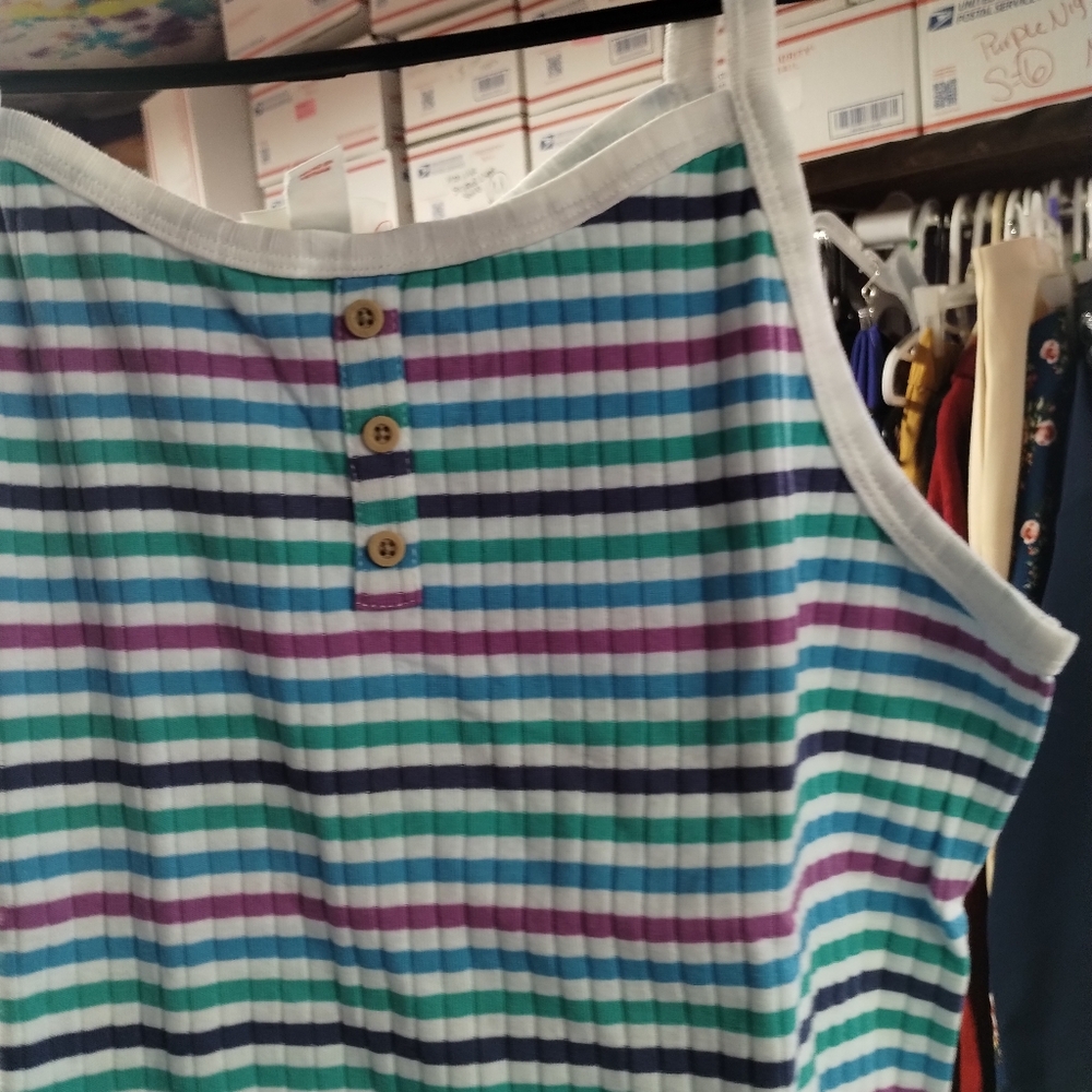 Colorful Sleeveless Tops Set - Picture 4 of 4